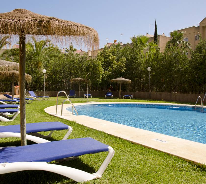 Swimming pool TRH La Motilla Business & Cultural Hotel Dos Hermanas